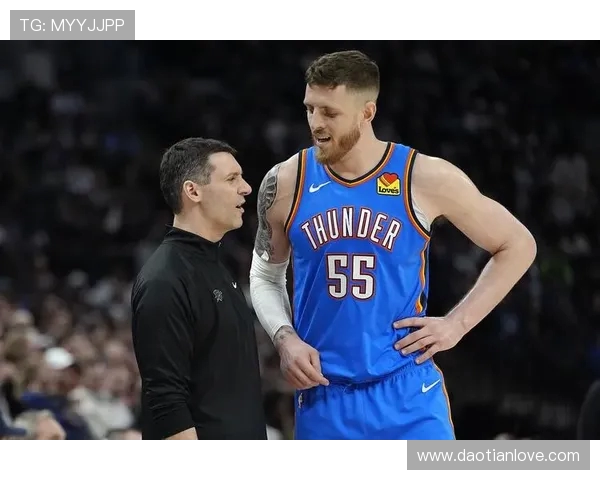 切特赞哈滕表现关键 16分12板展现篮板怪物与低位野兽实力