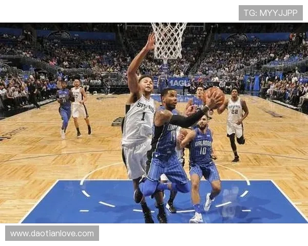 新赛季东西部不败战绩更新 马刺雷霆全胜领跑 公牛76人紧随其后