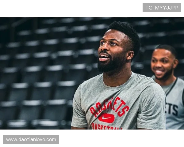 梅里尔赛季前3场场均19.3分 三分命中率超50%获4年3800万续约